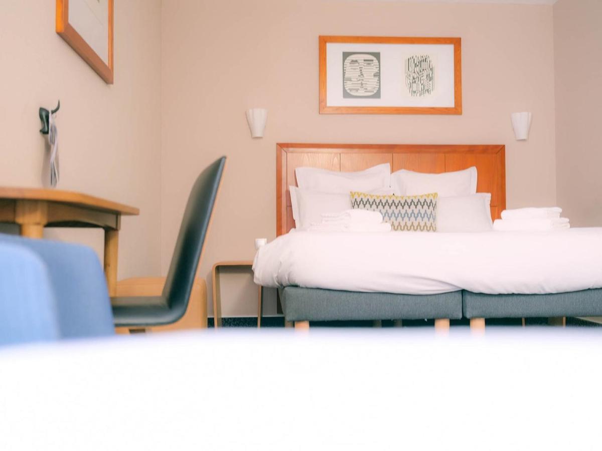 Logis Hotel De L'Europe Poitiers Phòng bức ảnh