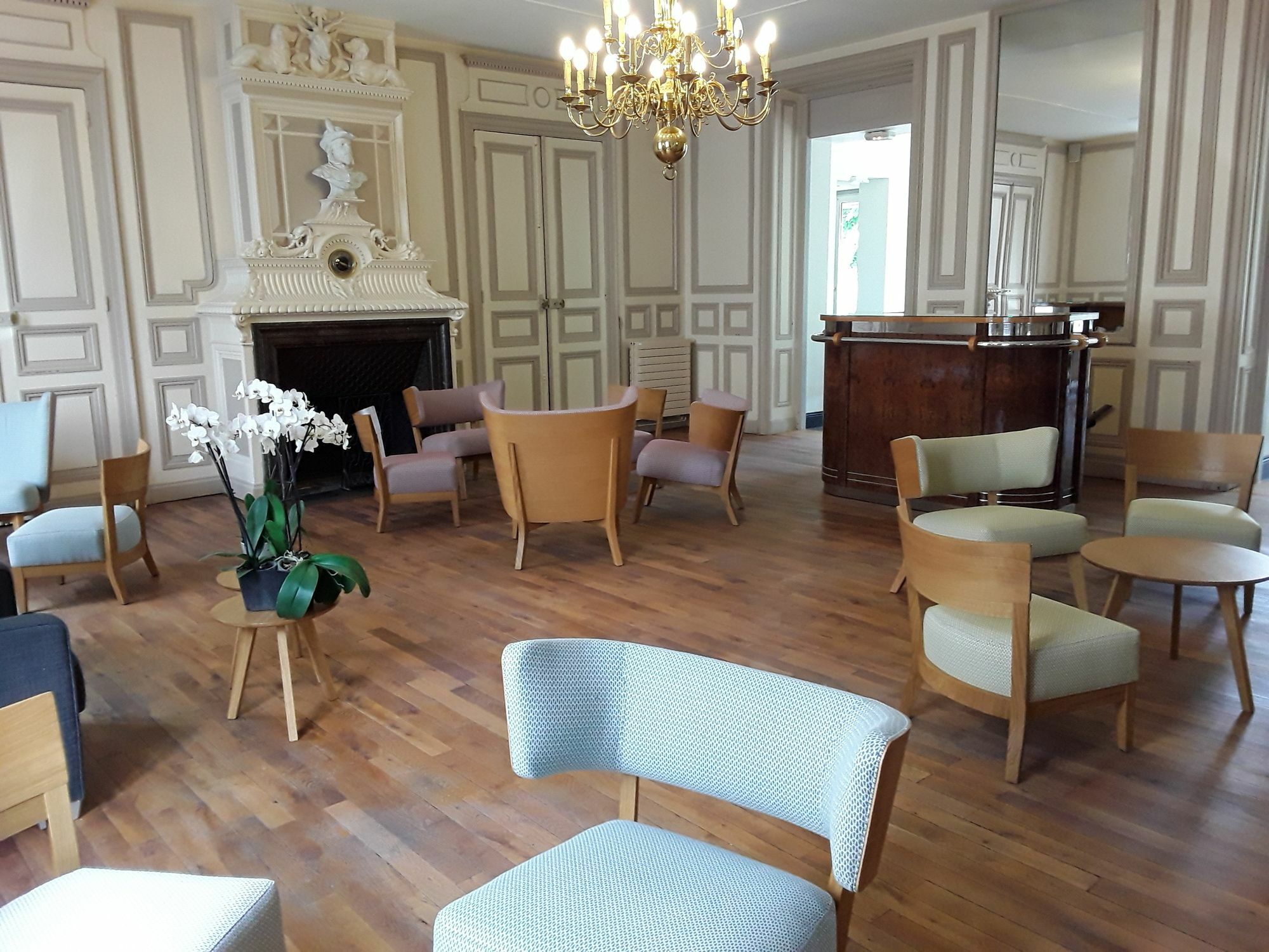 Logis Hotel De L'Europe Poitiers Ngoại thất bức ảnh