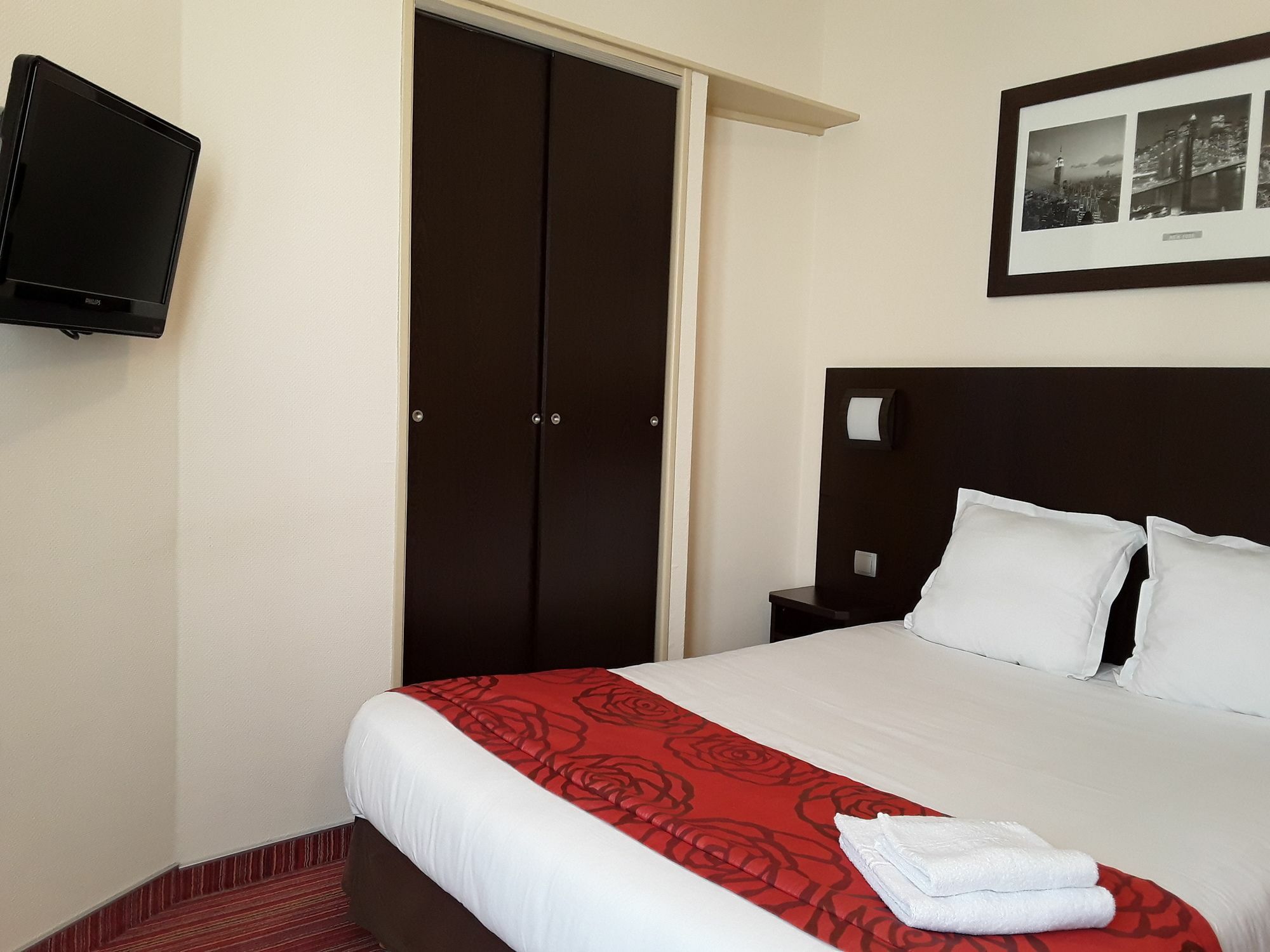 Logis Hotel De L'Europe Poitiers Ngoại thất bức ảnh