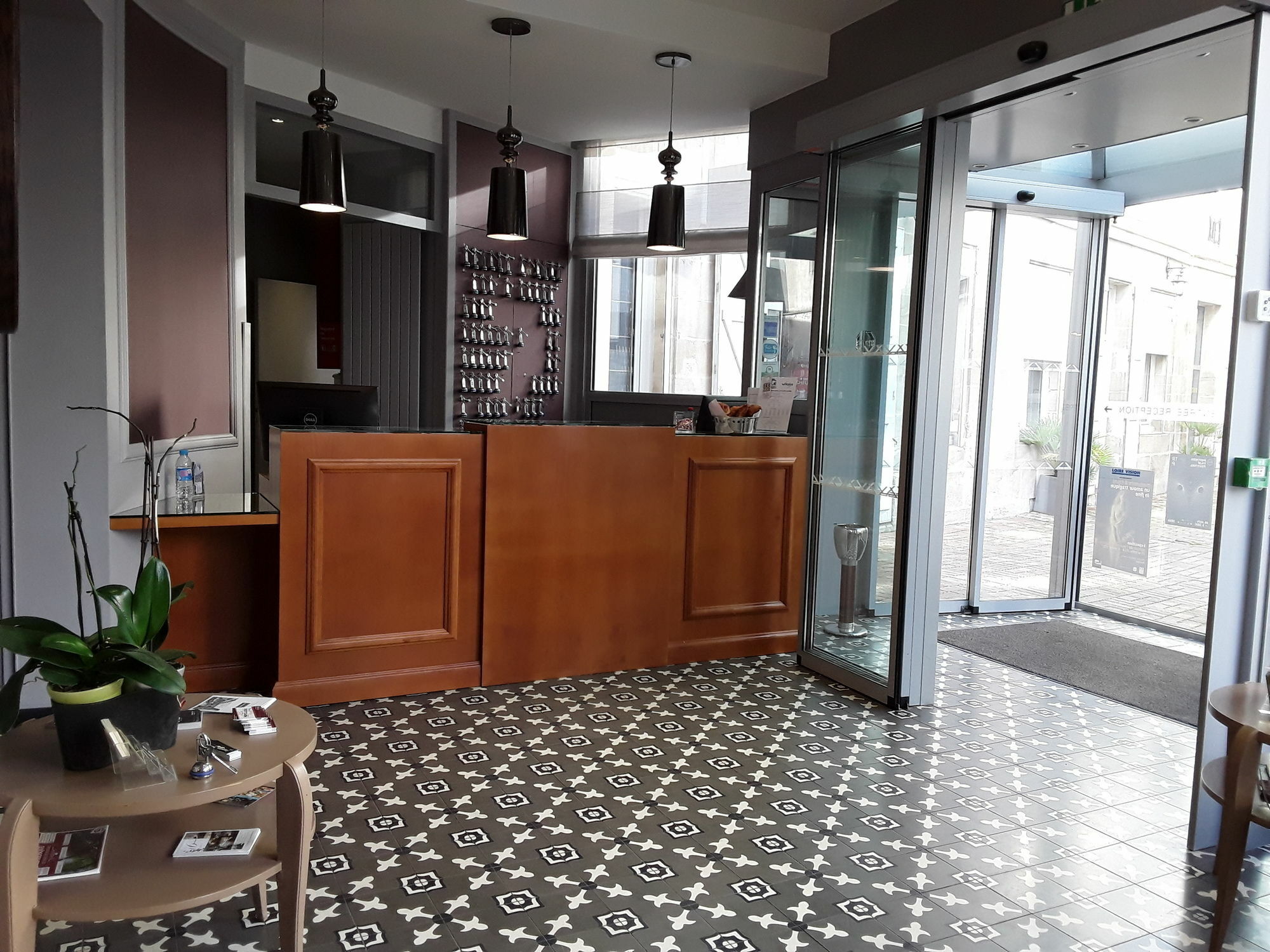 Logis Hotel De L'Europe Poitiers Ngoại thất bức ảnh